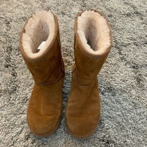 Koolaburra by UGG boots